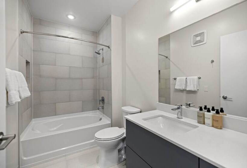 Placemakr Cathedral Heights