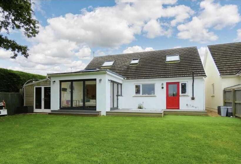 레지던스 Beautiful 4 Bed House With Countryside Views