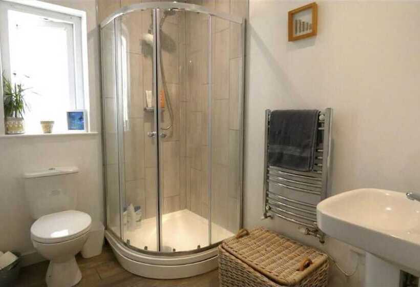 레지던스 Beautiful 4 Bed House With Countryside Views