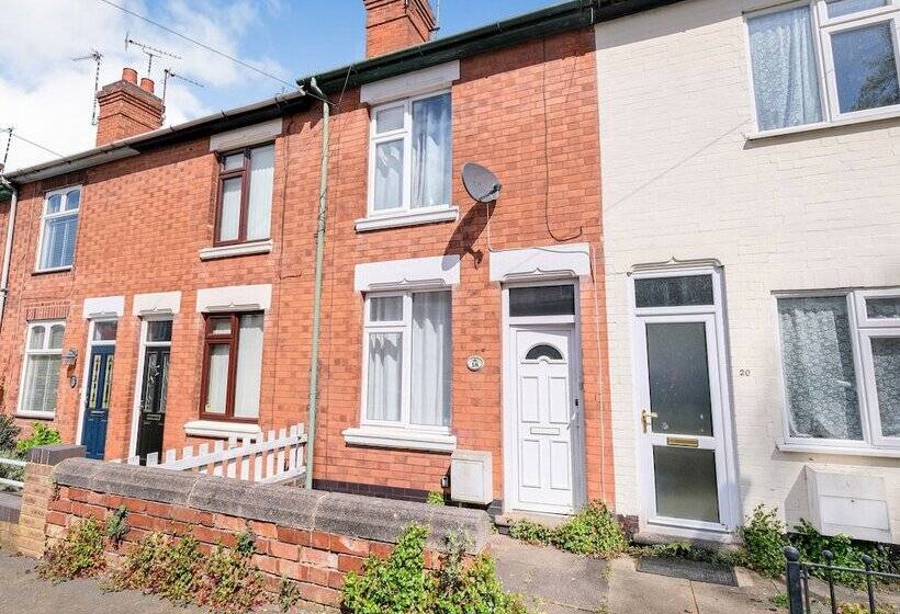 住所  Lovely Large 2 Bed House With 2 Reception Rooms