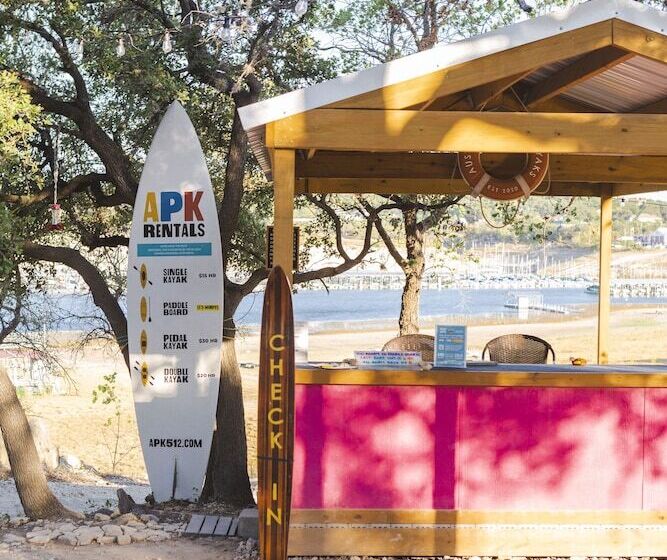 리조트 The Macaw Yurt At Camposanto Atx Glamping On Lake Travis