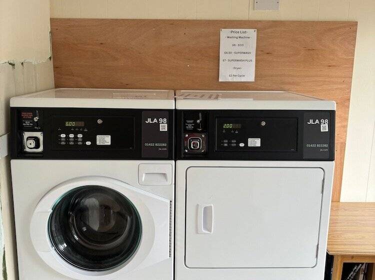 11 Tan Y Coed Woodland Lodge