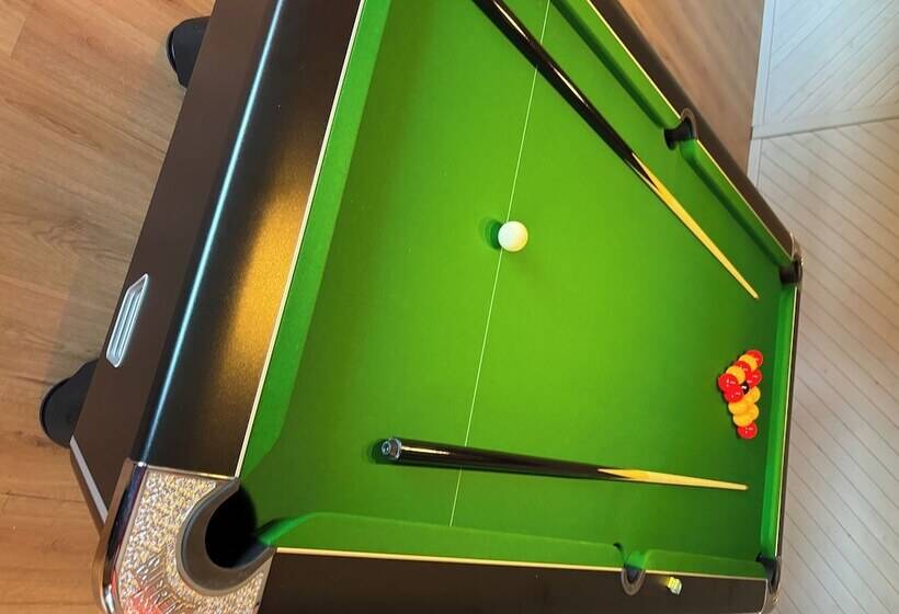 11 Tan Y Coed Woodland Lodge