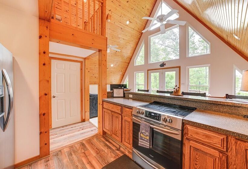 A Frame Cadiz Cabin On Lake Barkley W/ Boat Dock!