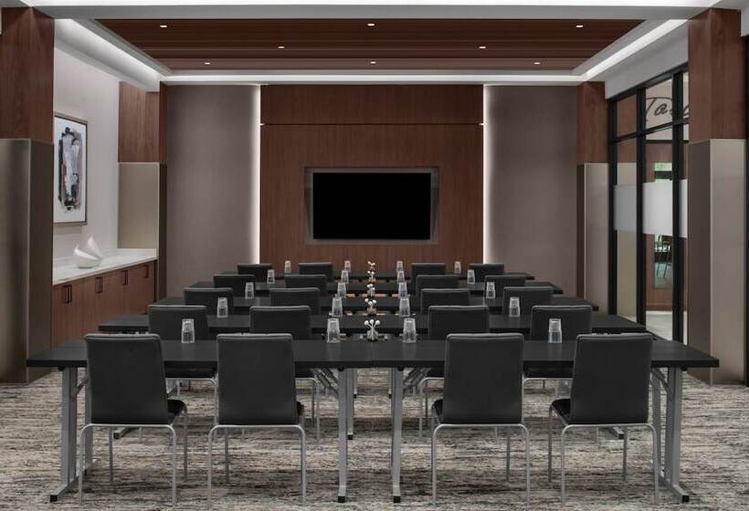 Ac Hotel By Marriott St. Louis Clayton