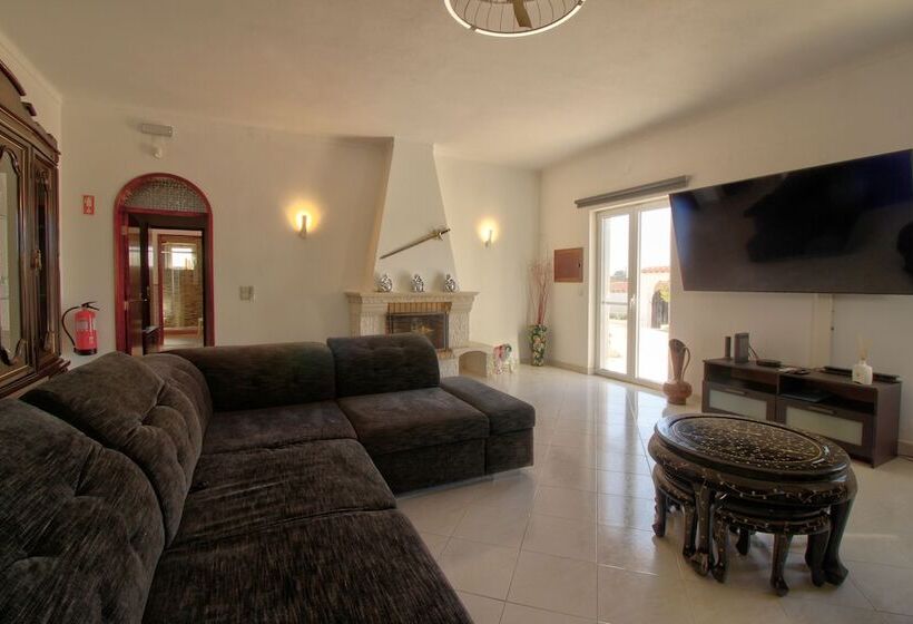 호스텔 Amadeus Villa