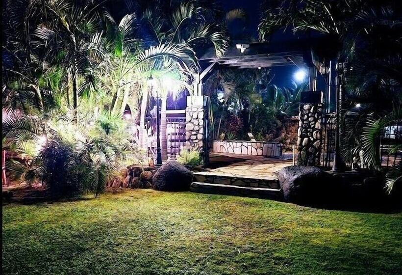 הוסטל Robbins Estate