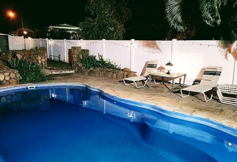 הוסטל Robbins Estate