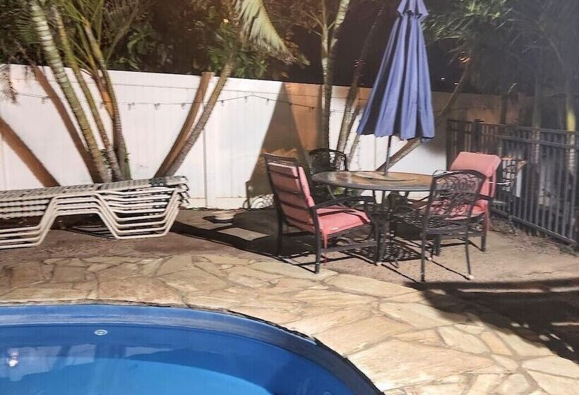 הוסטל Robbins Estate