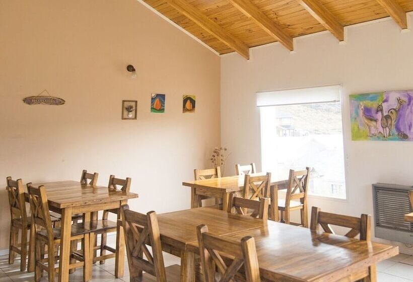 ユースホステル Tranqueras Lodge