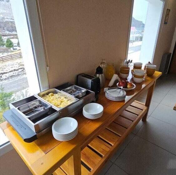 ユースホステル Tranqueras Lodge