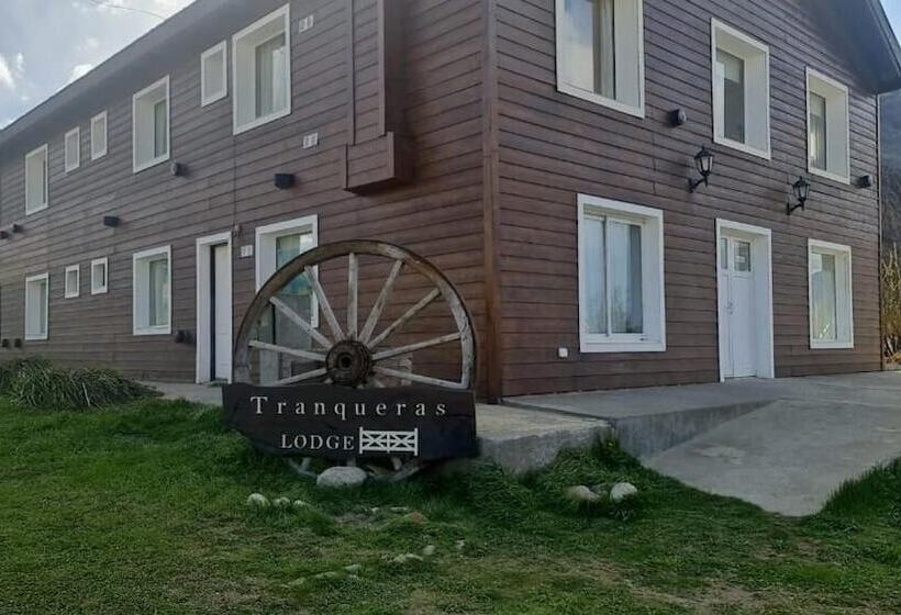 ユースホステル Tranqueras Lodge