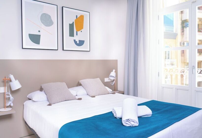 Apartamentos Turísticos Plaza Del Rey