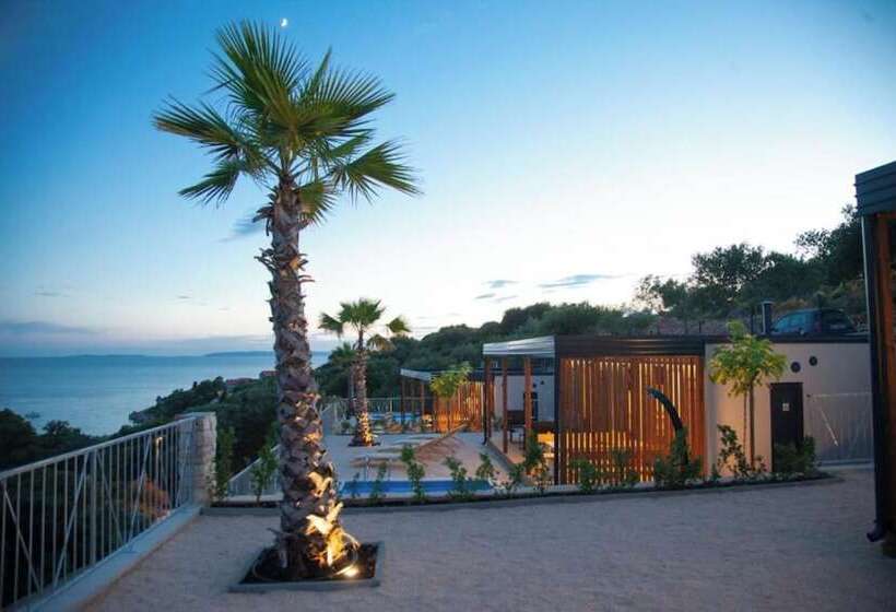 Lastura Mobile Homes