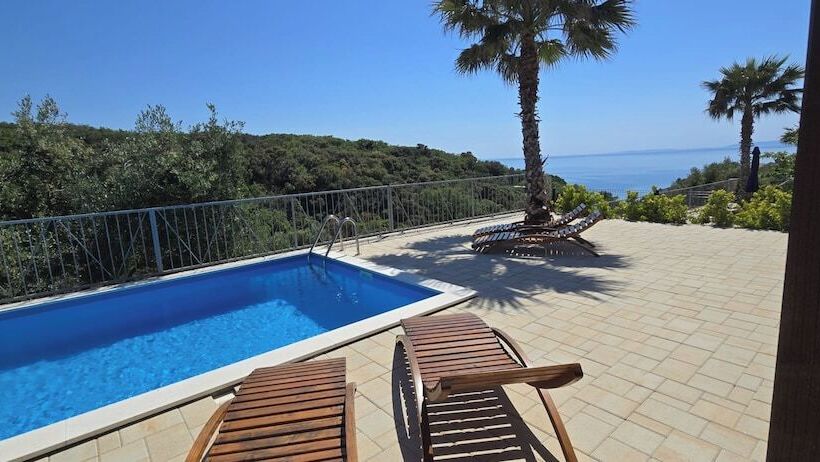 Lastura Mobile Homes