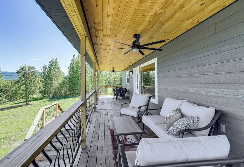 Arkansas Retreat W/ Deck, Fire Pit & Mtn Views!