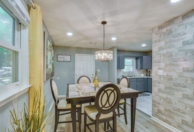 Athens Home W/ Deck   Near Sanford Stadium!