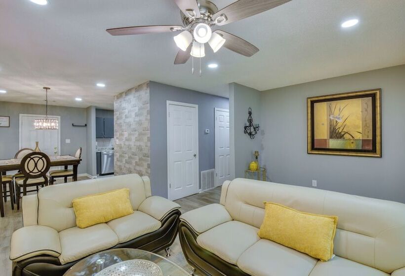 Athens Home W/ Deck   Near Sanford Stadium!