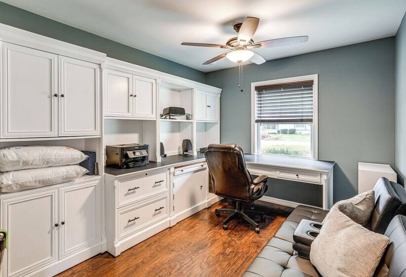 Avon Park Home W/ Private Hot Tub & Sunroom!