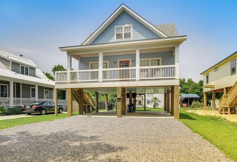 Bay St Louis Home W/ Deck, Near Hollywood Casino!