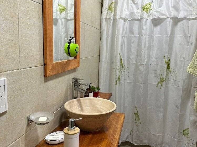 تختخواب و صبحانه Anas Inn