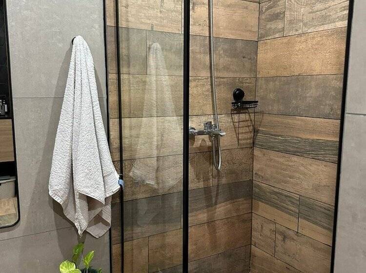 تختخواب و صبحانه Anas Inn