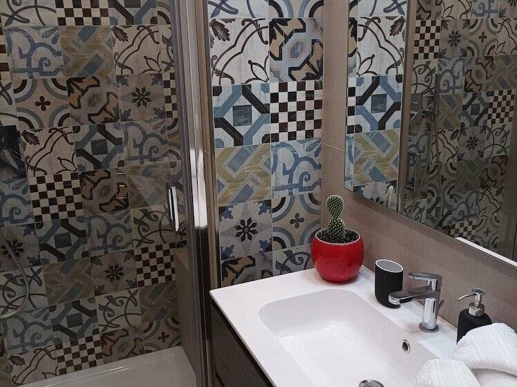 Bed and Breakfast Mini Apartment With Bathroom And Kitchen For Exclusive Use