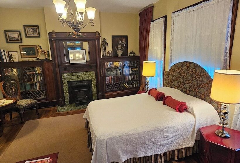 مبيت وإفطار The Alderson Inn, Llc