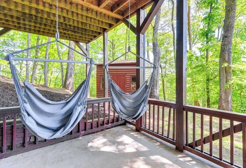 Blue Ridge Cabin W/ Mountain Views: 6 Mi To Dtwn!