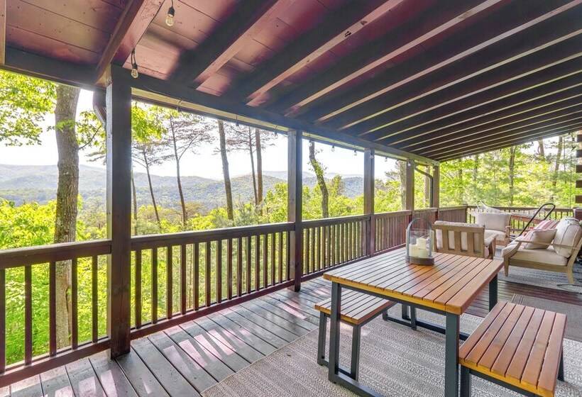 Blue Ridge Cabin W/ Mountain Views: 6 Mi To Dtwn!