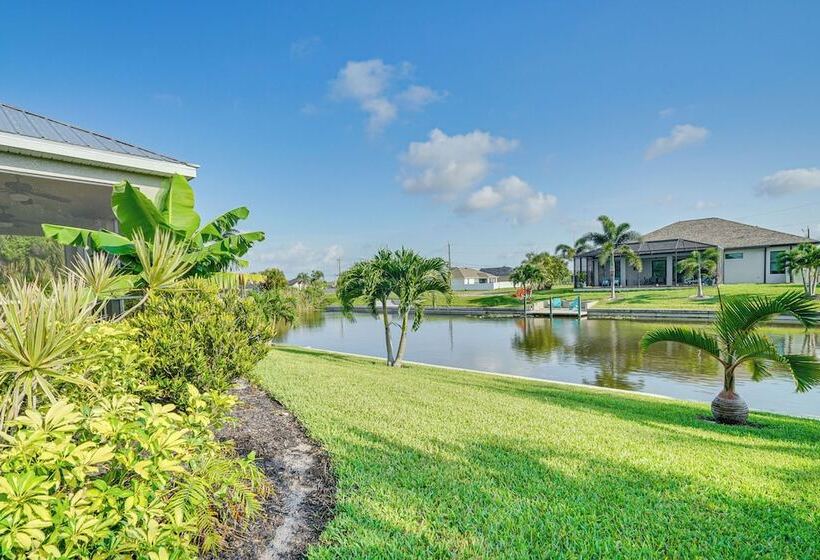 Sunroom & Canal Views: Cape Coral Home Near Parks