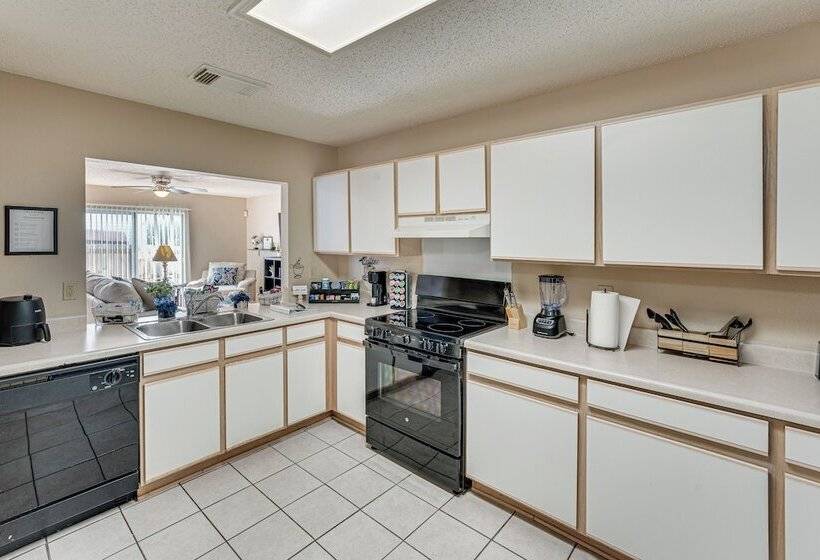 Bright San Antonio Home < 13 Mi To Downtown!