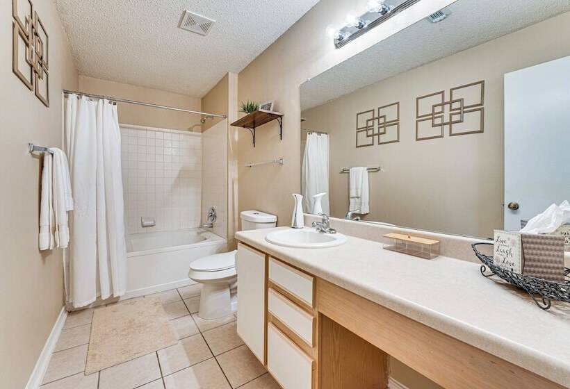 Bright San Antonio Home < 13 Mi To Downtown!