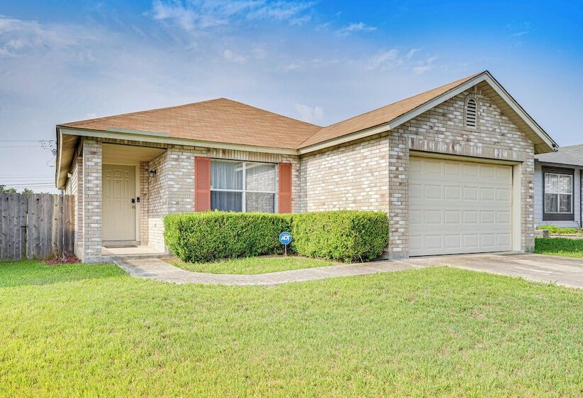 Bright San Antonio Home < 13 Mi To Downtown!