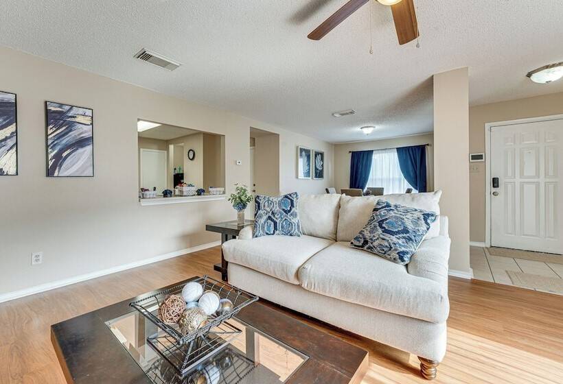 Bright San Antonio Home < 13 Mi To Downtown!