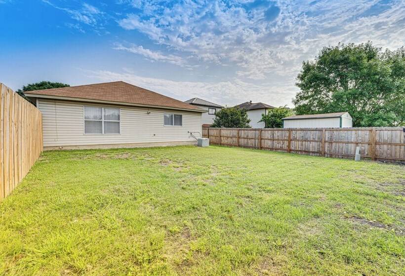 Bright San Antonio Home < 13 Mi To Downtown!