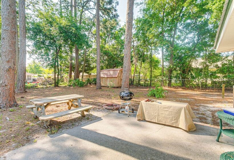 Brunswick Retreat W/ Patio & Grill, Near Beaches!