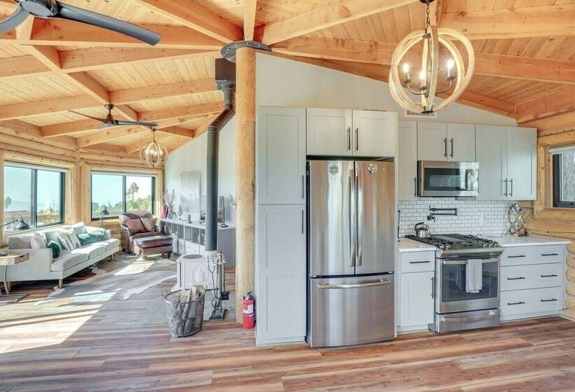 Cabin W/ Views, 3 Mi To Mount Lemmon Ski Valley!