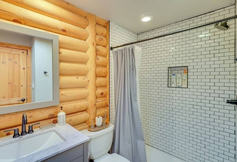 Cabin W/ Views, 3 Mi To Mount Lemmon Ski Valley!