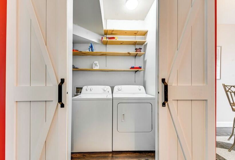 Canton Home W/ Fenced Yard: 6 Mi To Lake Allatoona