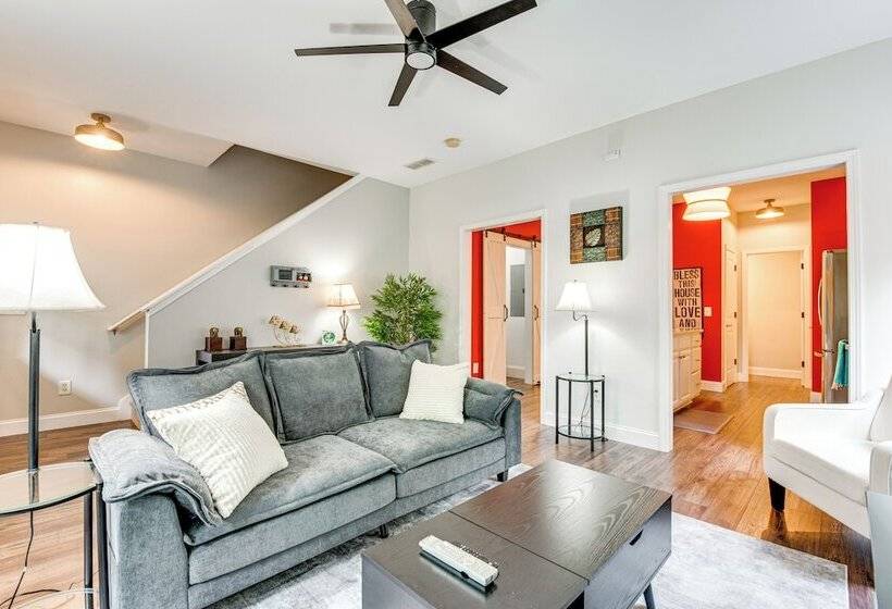 Canton Home W/ Fenced Yard: 6 Mi To Lake Allatoona