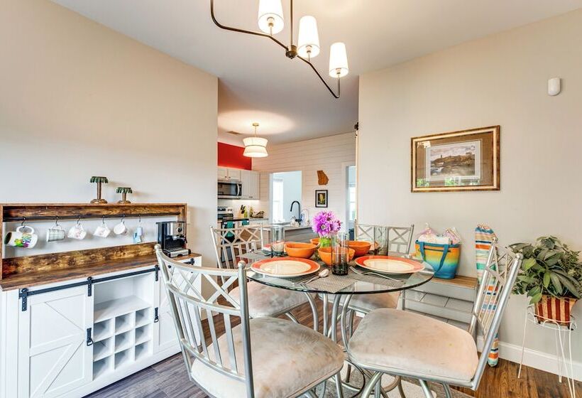 Canton Home W/ Fenced Yard: 6 Mi To Lake Allatoona