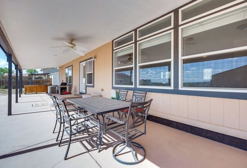 Cañon City Home: Close To Hiking & Rafting!