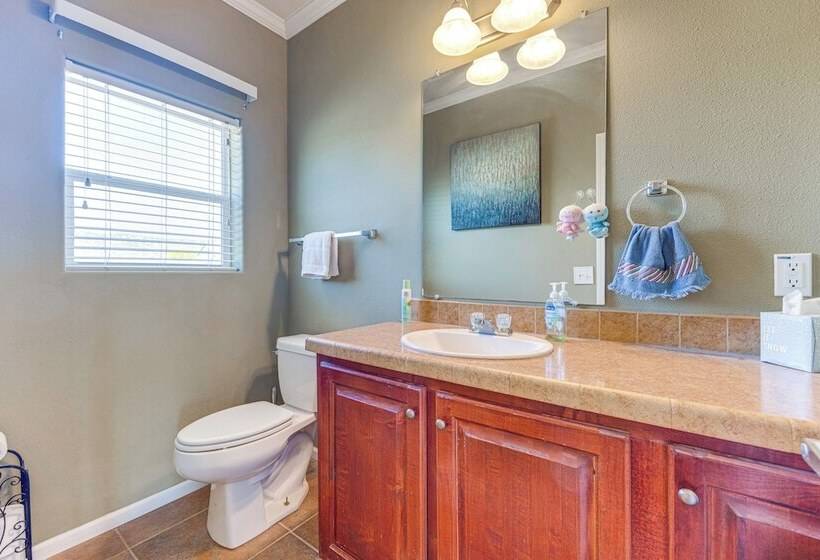 Cañon City Home: Close To Hiking & Rafting!