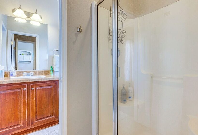 Cañon City Home: Close To Hiking & Rafting!