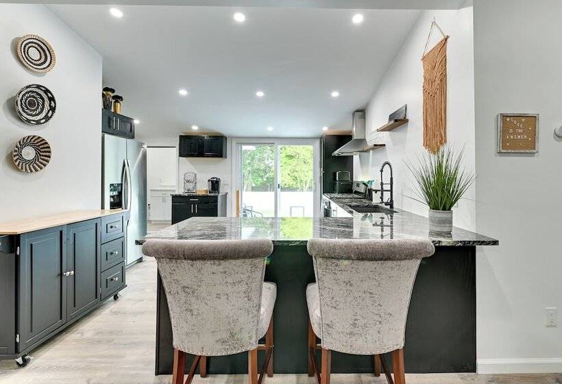 Catskills Family Retreat: Fishing & Hiking On Site