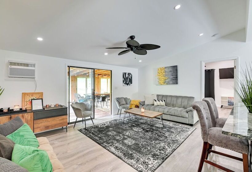 Catskills Family Retreat: Fishing & Hiking On Site