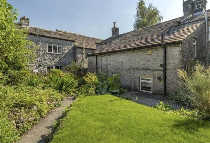 Charming 3 Bed Cottage In Upper Wharfedale