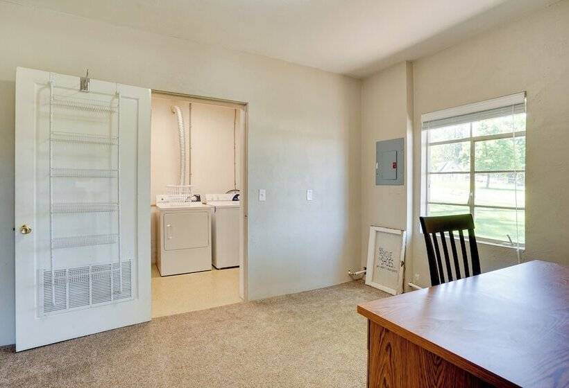 Charming Emmett Home W/ Patio   14 Mi To Reservoir