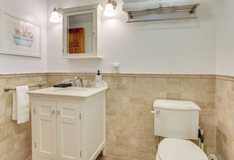 Charming Highland Falls Home < 2 Mi To West Point!